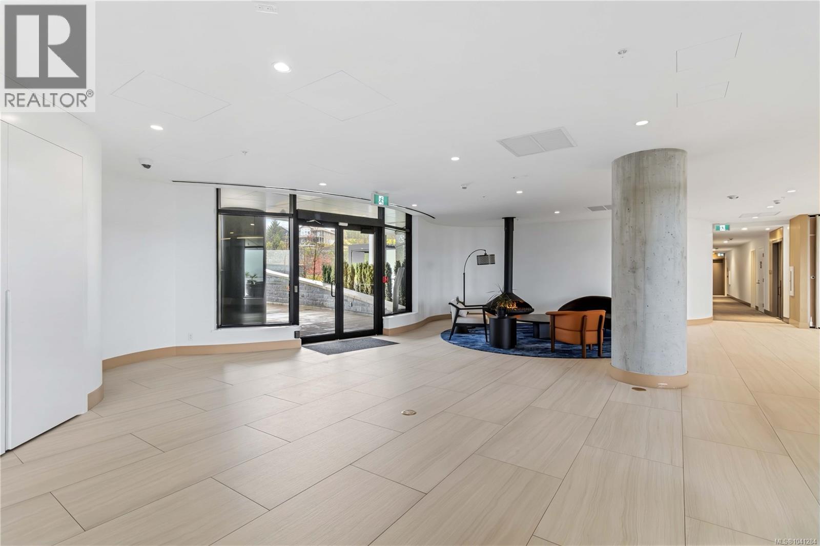 #1006 2000 Hannington Rd - 9