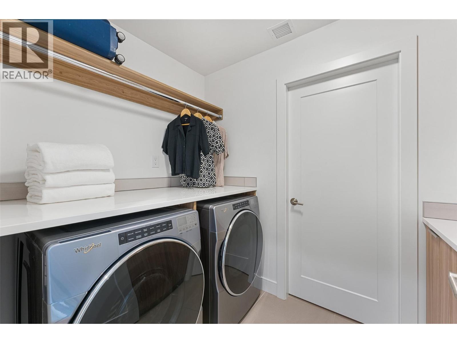 3000 Ariva Drive Unit# 3501, Kelowna