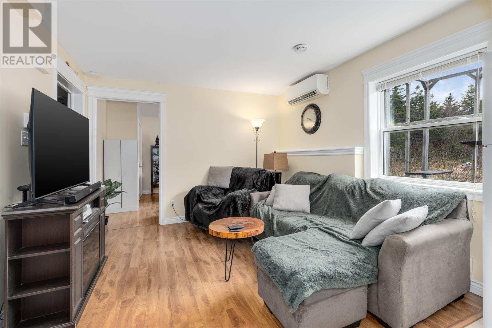 24 Meetinghouse Road - 16