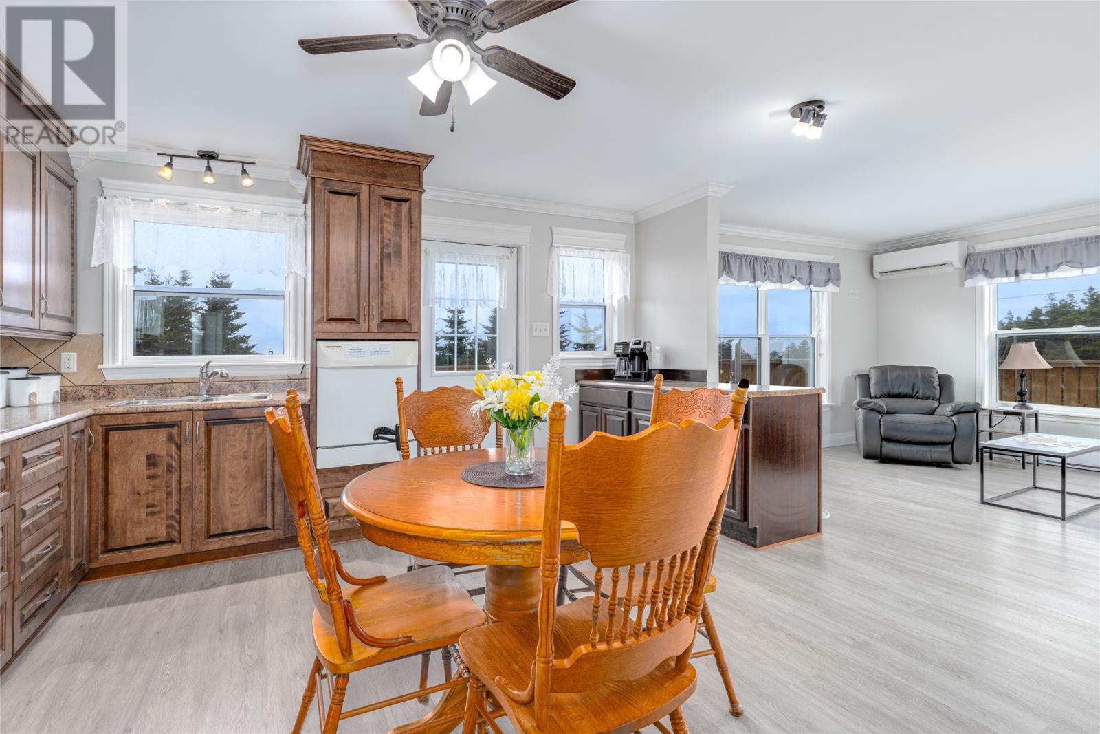 24 Meetinghouse Road - 8