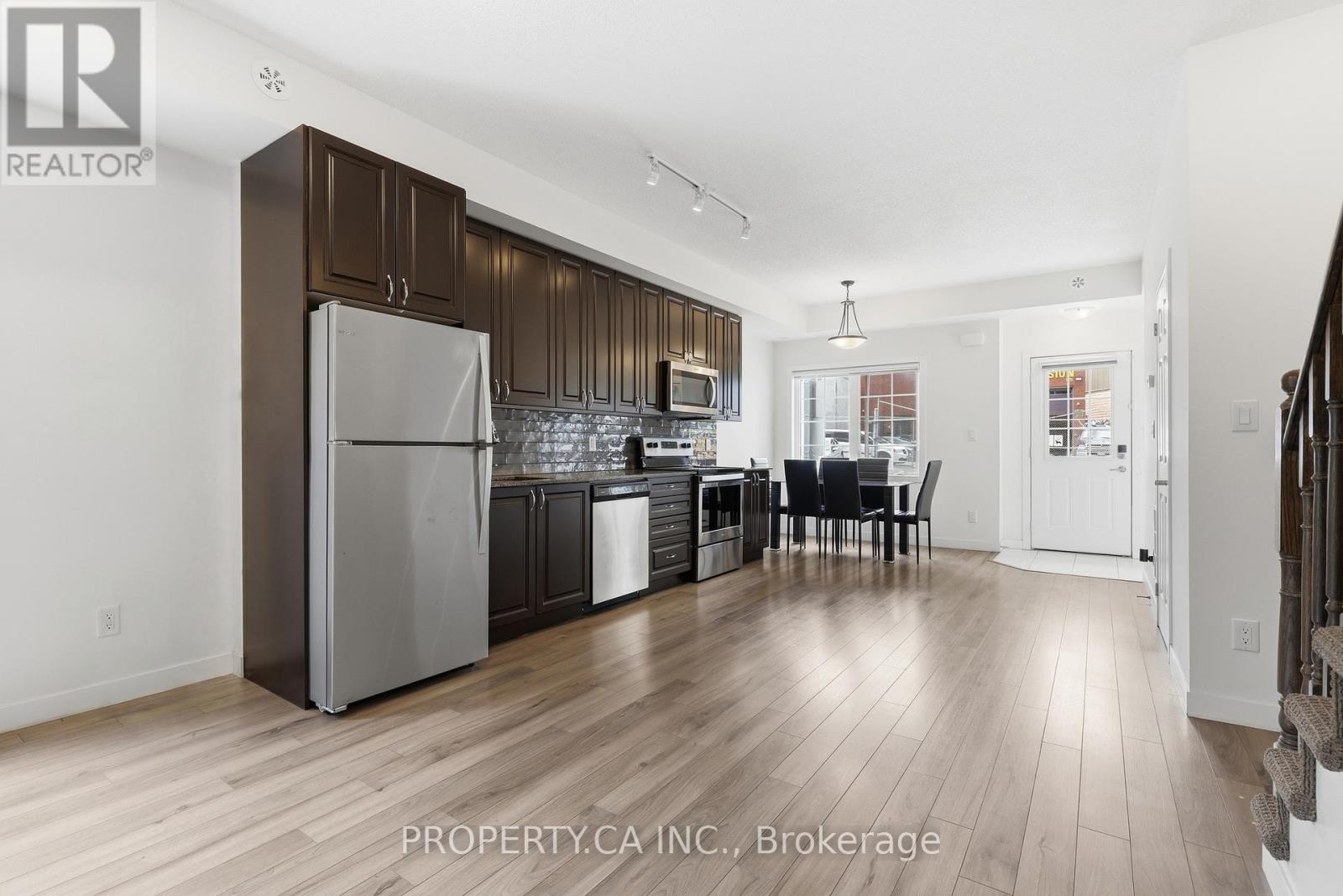 7 FORBES AVENUE - Image 12