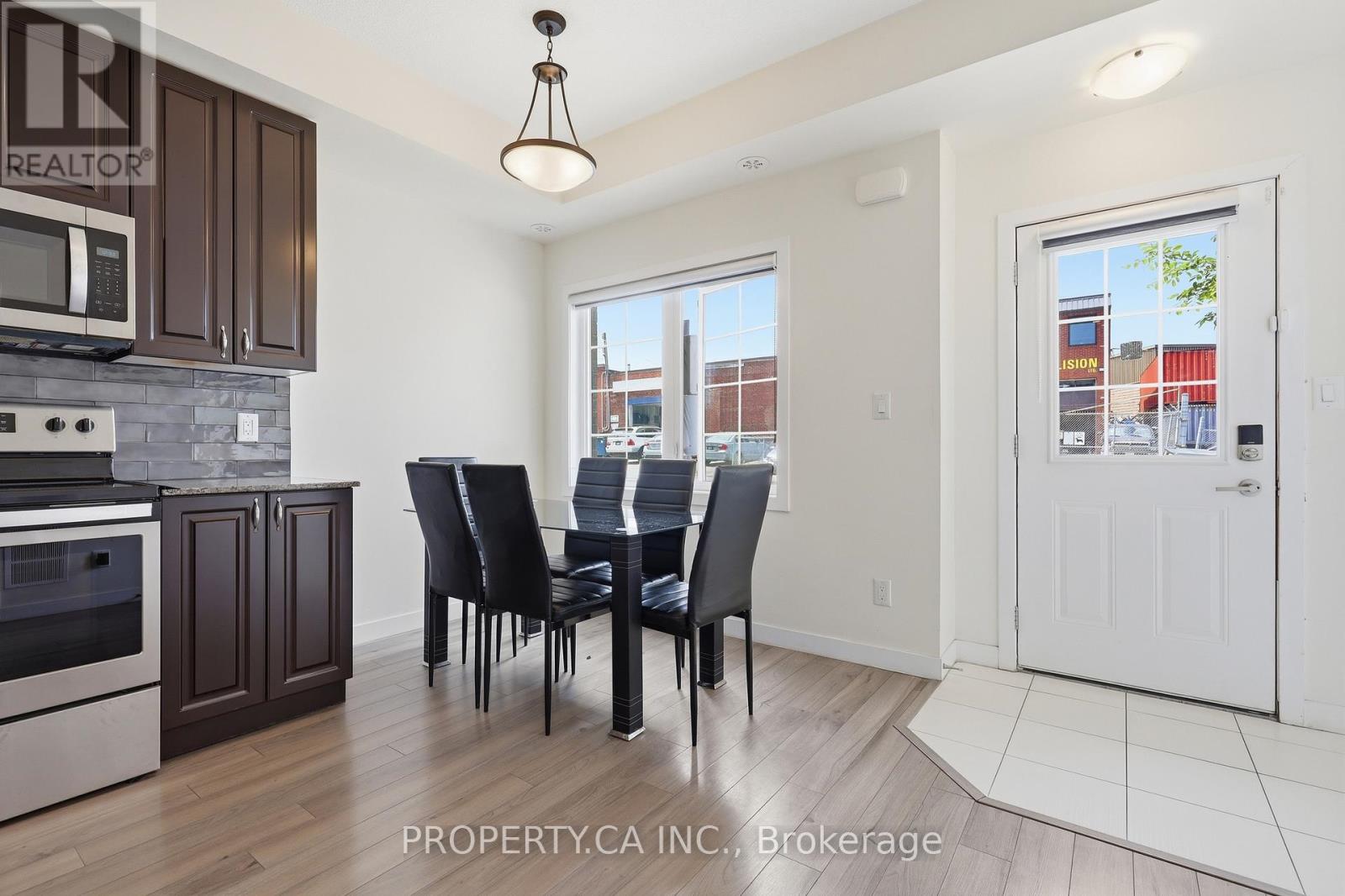 7 FORBES AVENUE - Image 13