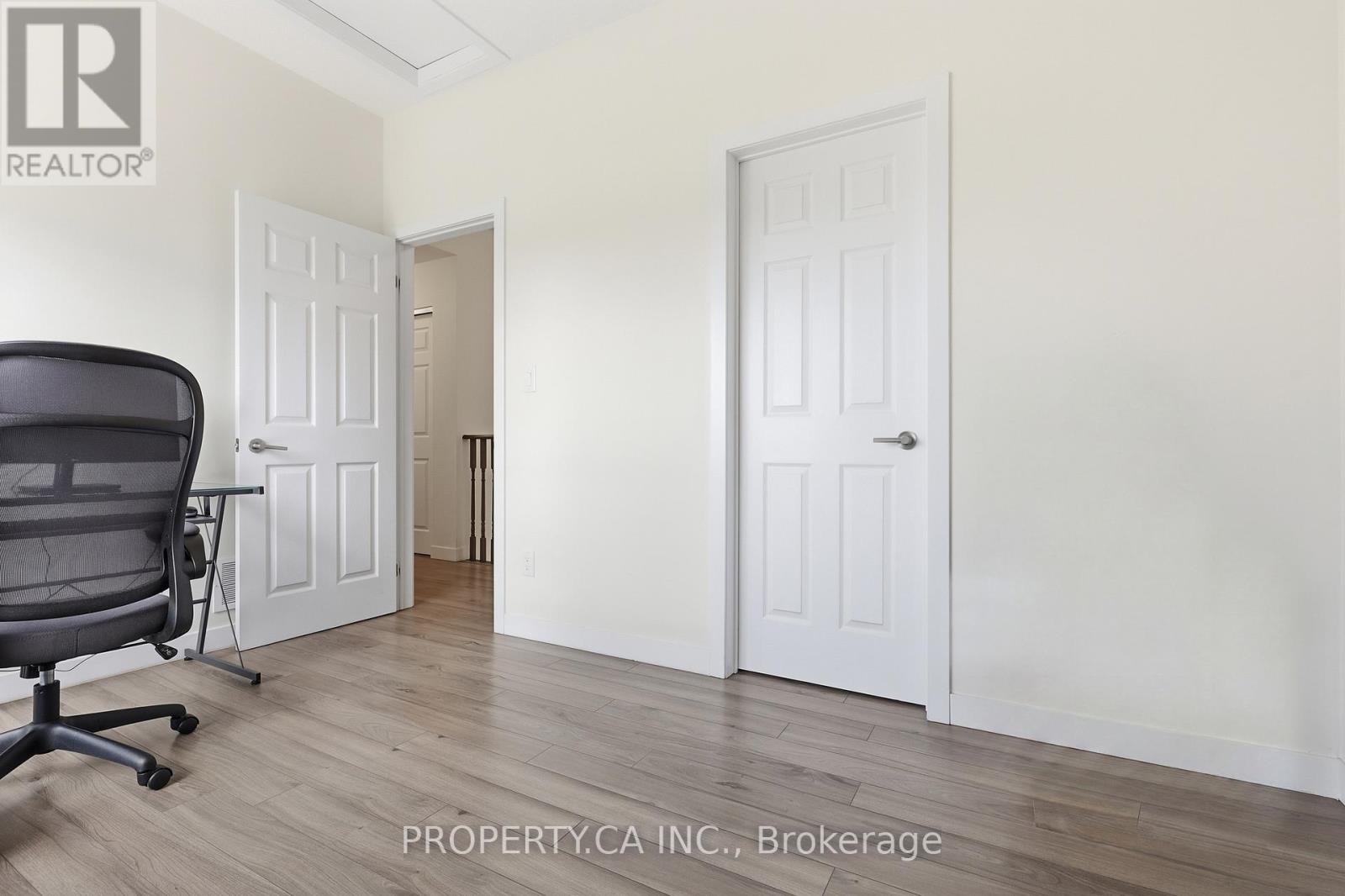 7 FORBES AVENUE - Image 26