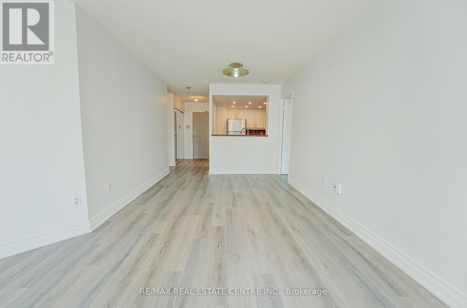 #1405 325 WEBB DRIVE - 14
