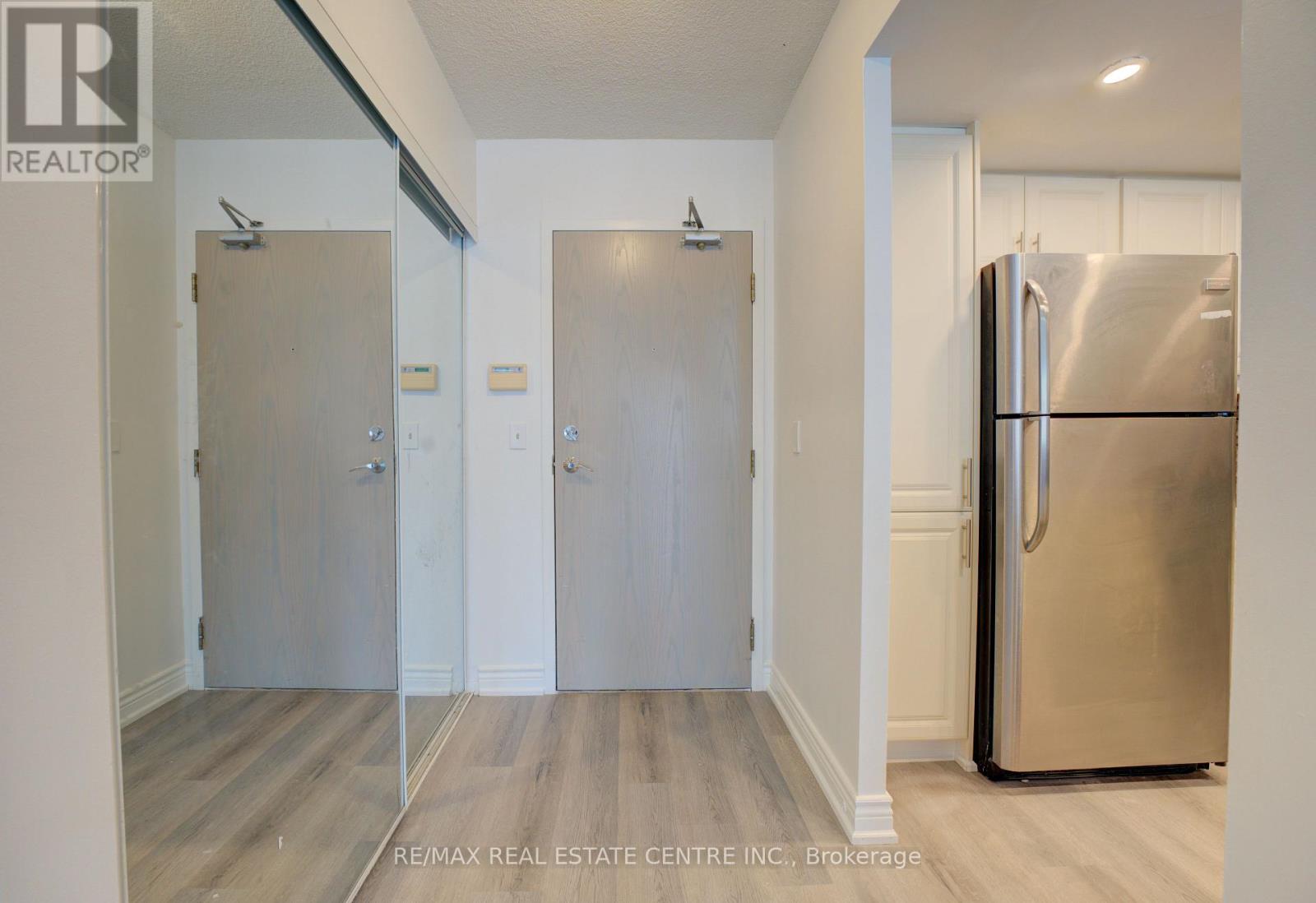#1405 325 WEBB DRIVE - 3