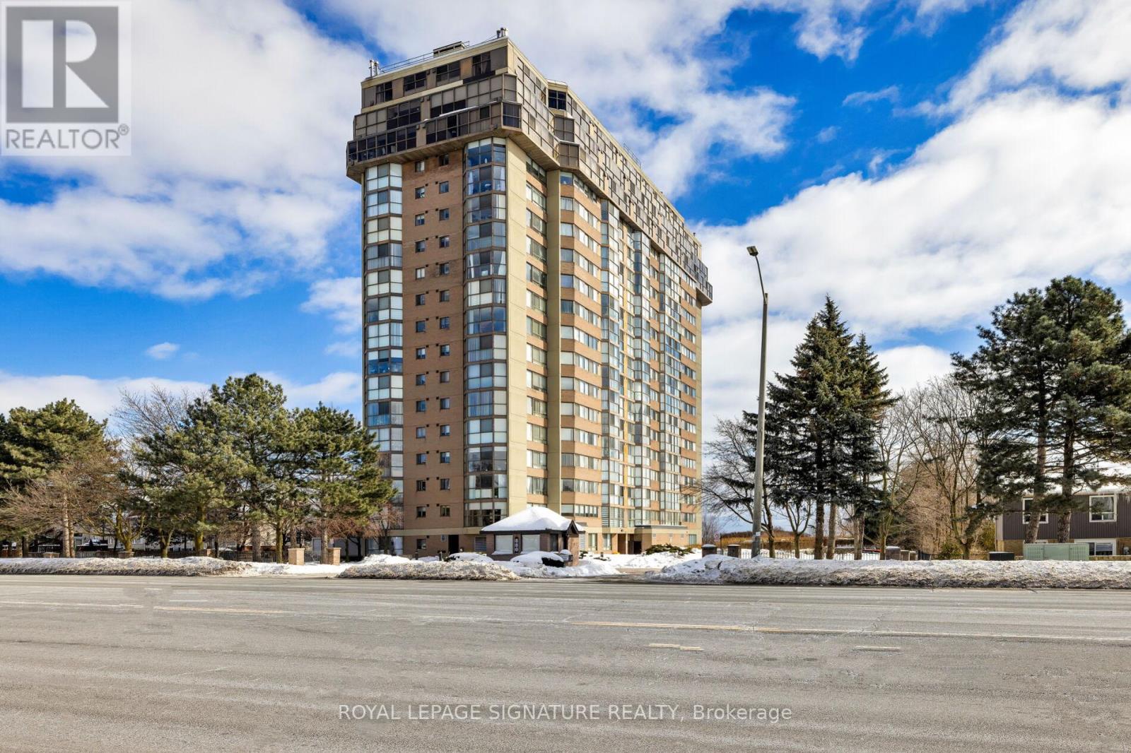 #909 880 DUNDAS STREET W - 20