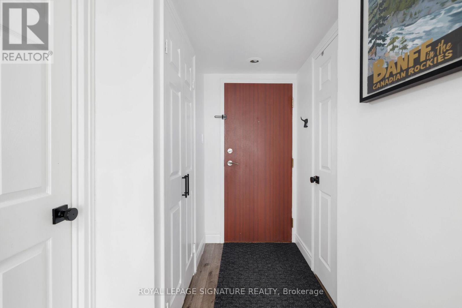 #909 880 DUNDAS STREET W - 21
