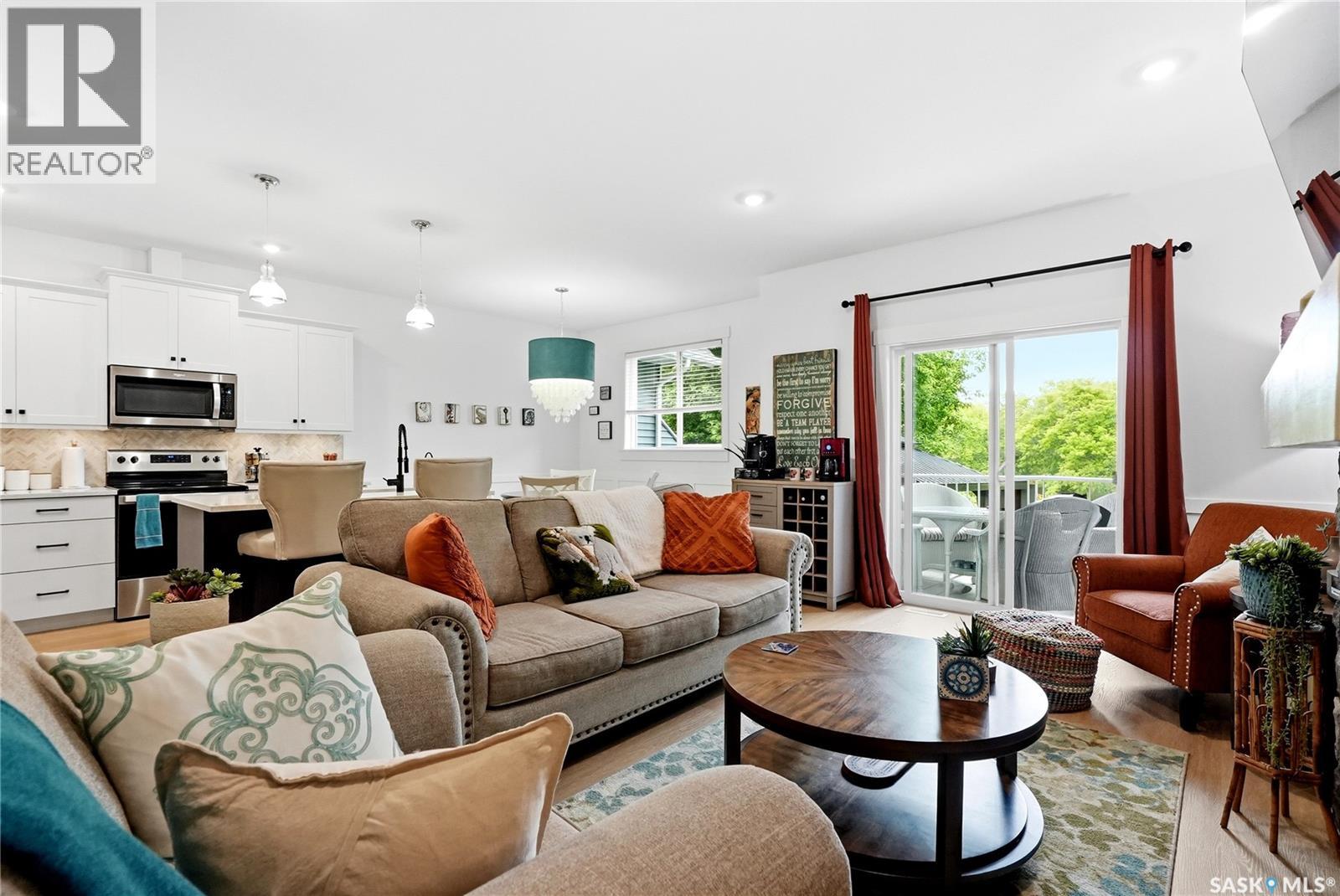#147 3220 11th STREET - 18