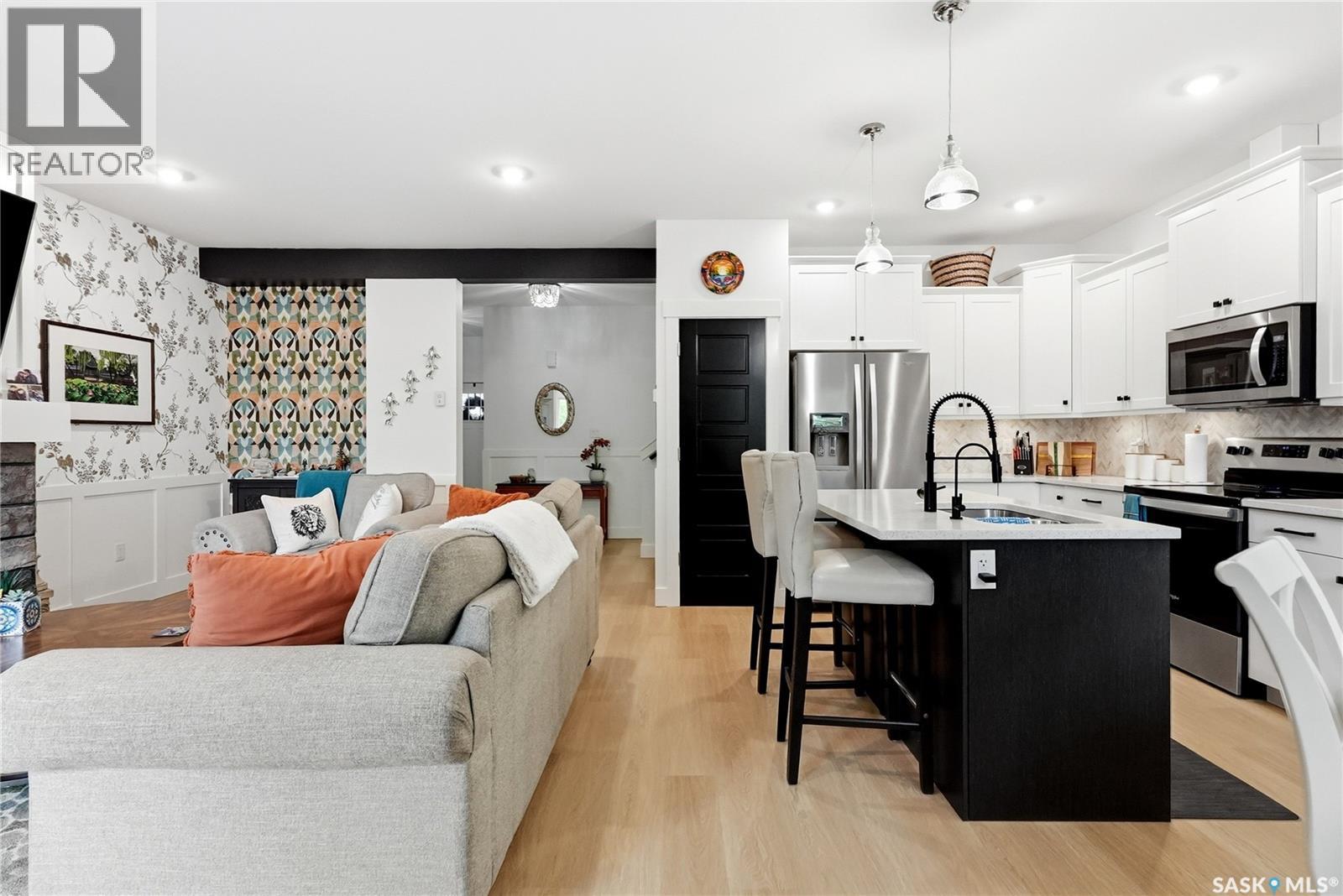 #147 3220 11th STREET - 20