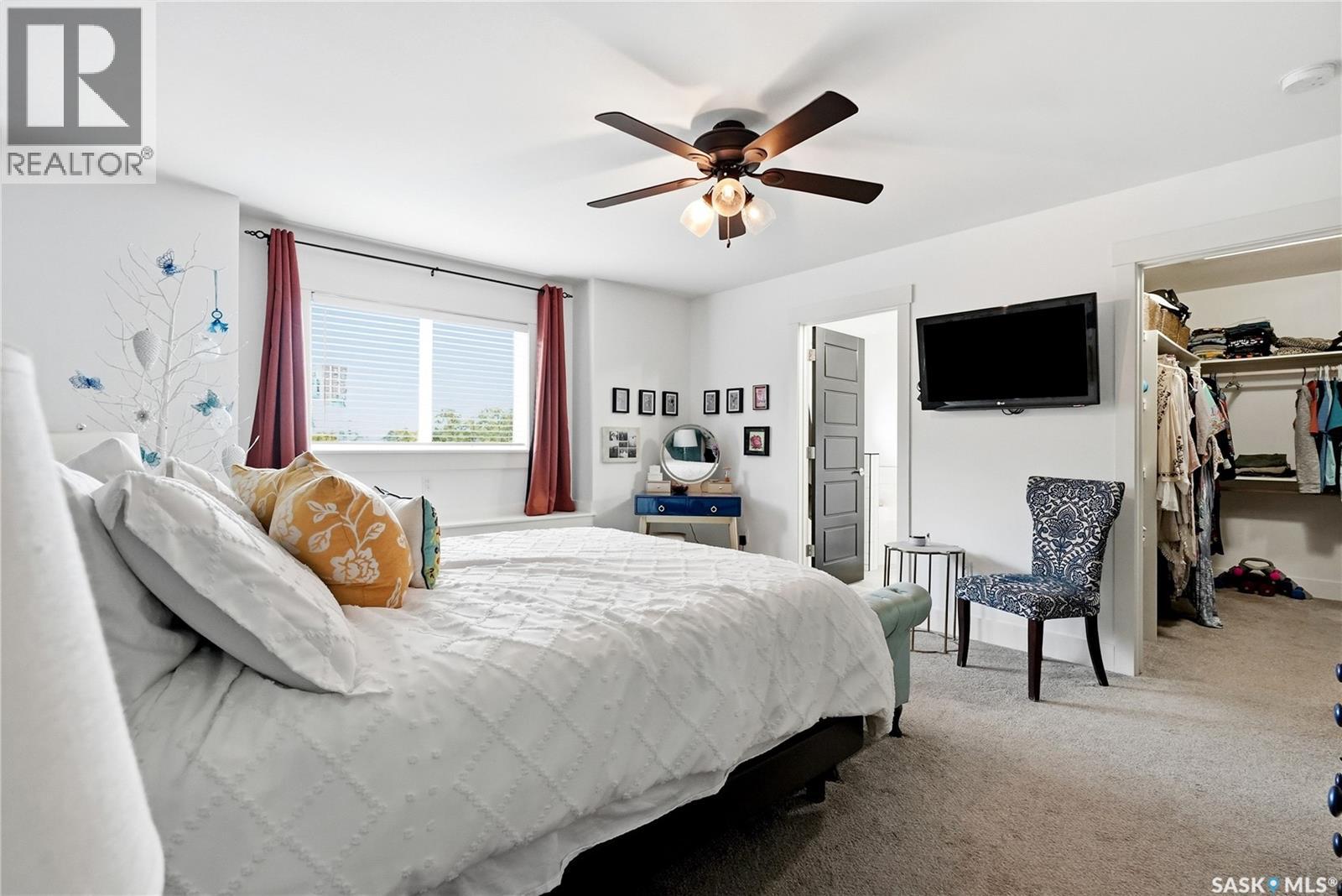#147 3220 11th STREET - 25