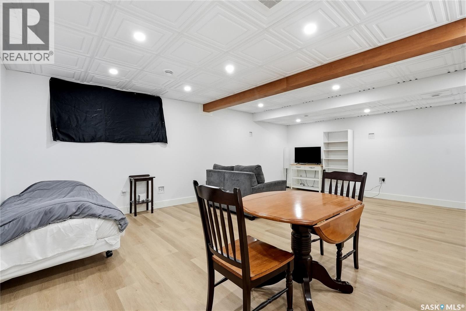 #147 3220 11th STREET - 45
