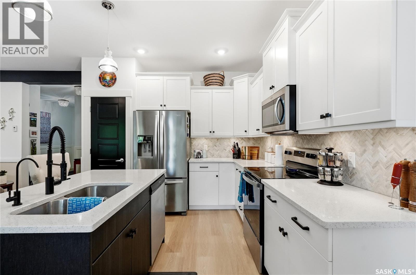 #147 3220 11th STREET - 9