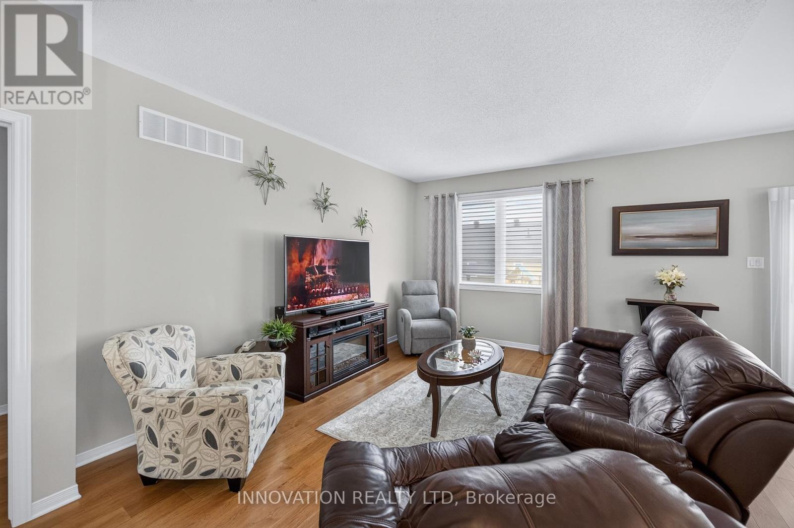 2 Bed, 2 Bath House for Sale in Arnprior – 249 EDEY STREET, Arnprior – MLS# X13483700 - Image 18
