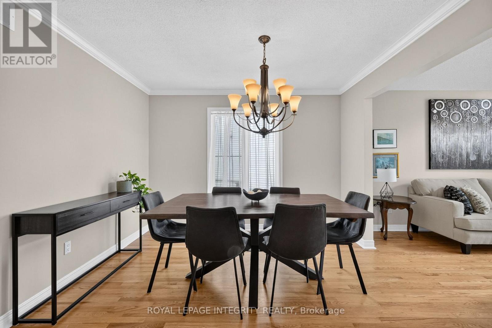 3 Bed, 3 Bath House for Sale in Ottawa – 1535 BONNEVILLE CRESCENT, Ottawa – MLS# X13483766 - Image 12