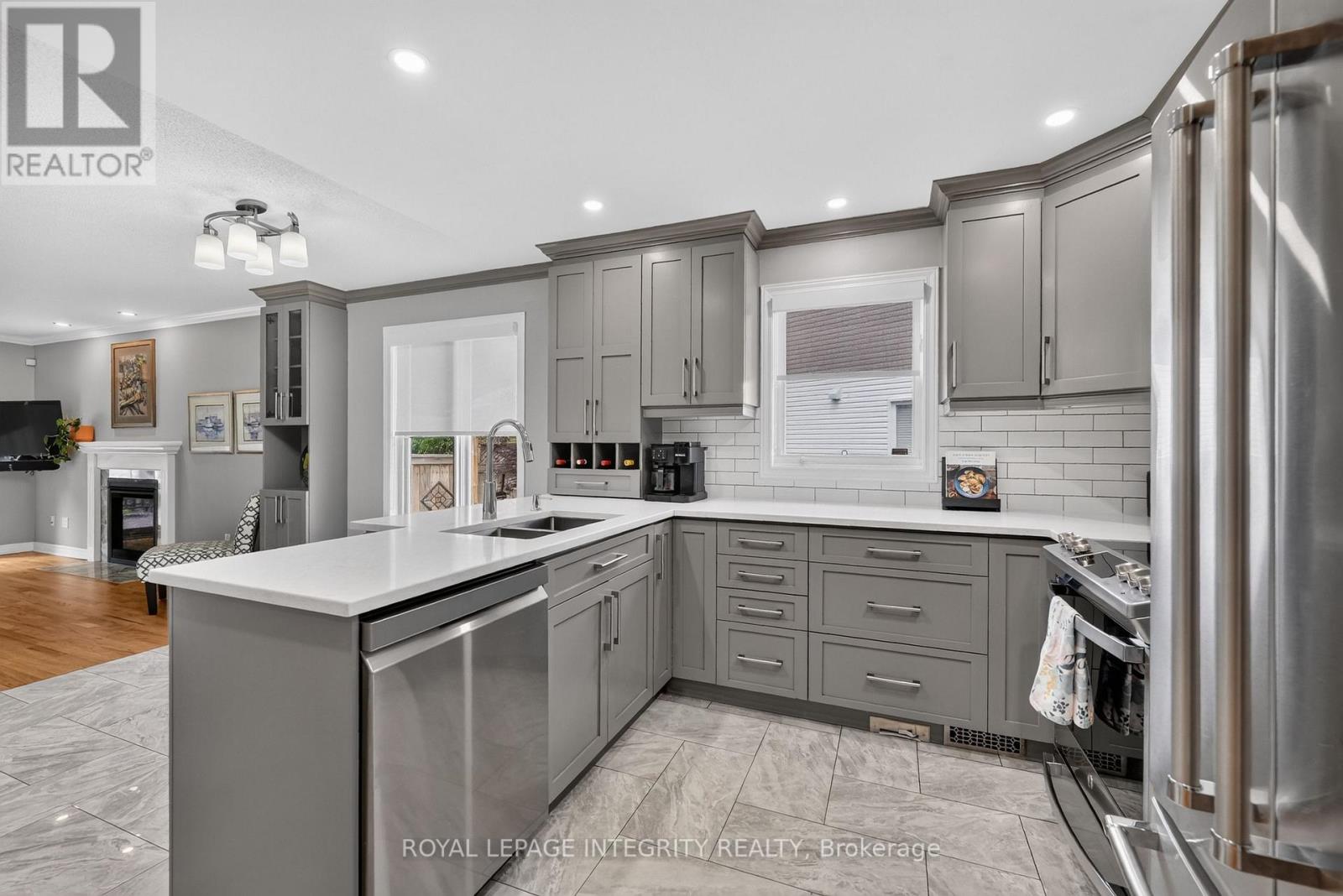 3 Bed, 3 Bath House for Sale in Ottawa – 1535 BONNEVILLE CRESCENT, Ottawa – MLS# X13483766 - Image 15