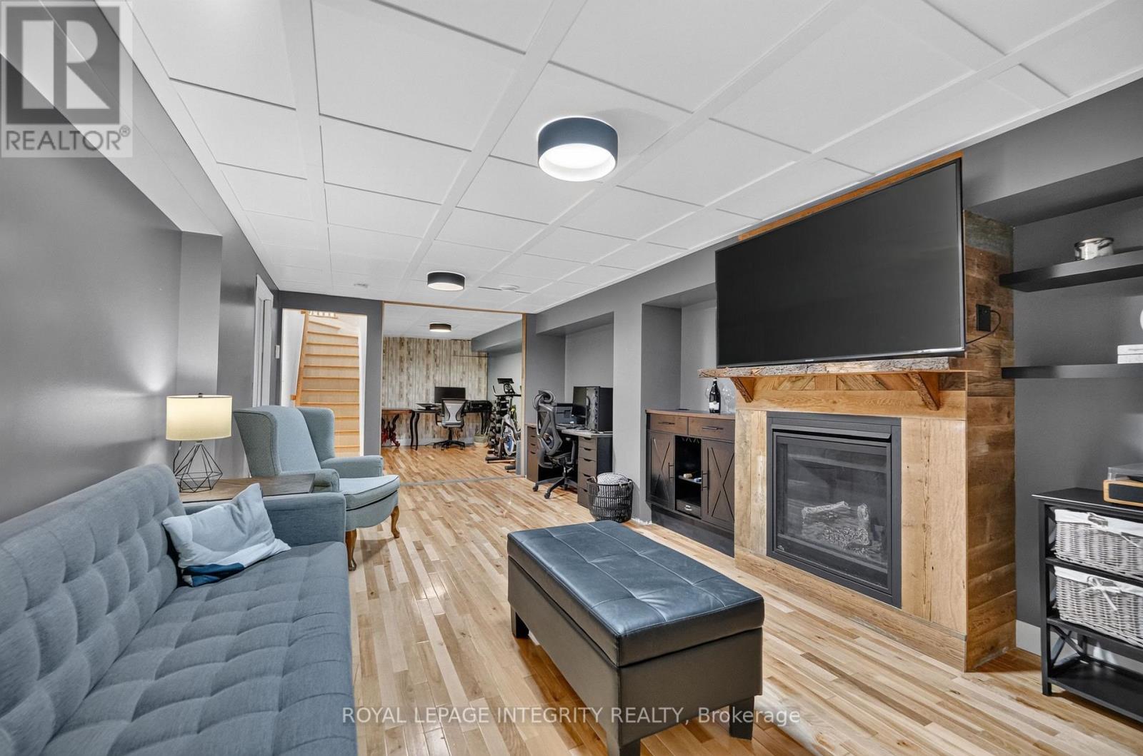 3 Bed, 3 Bath House for Sale in Ottawa – 1535 BONNEVILLE CRESCENT, Ottawa – MLS# X13483766 - Image 33