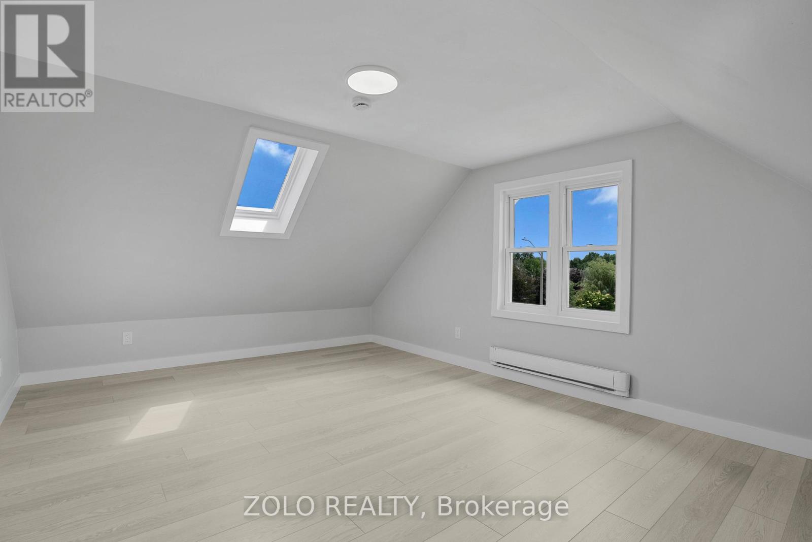 498 CHARLOTTE STREET - 28