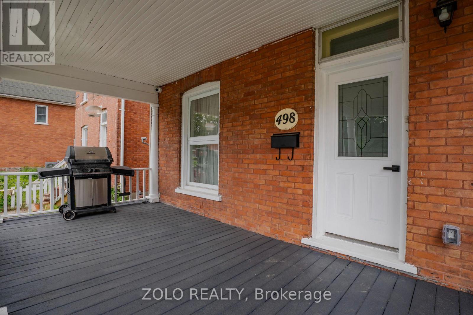 498 CHARLOTTE STREET - 3