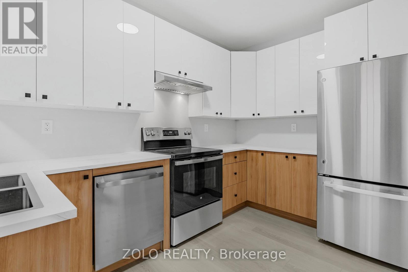 498 CHARLOTTE STREET - 8