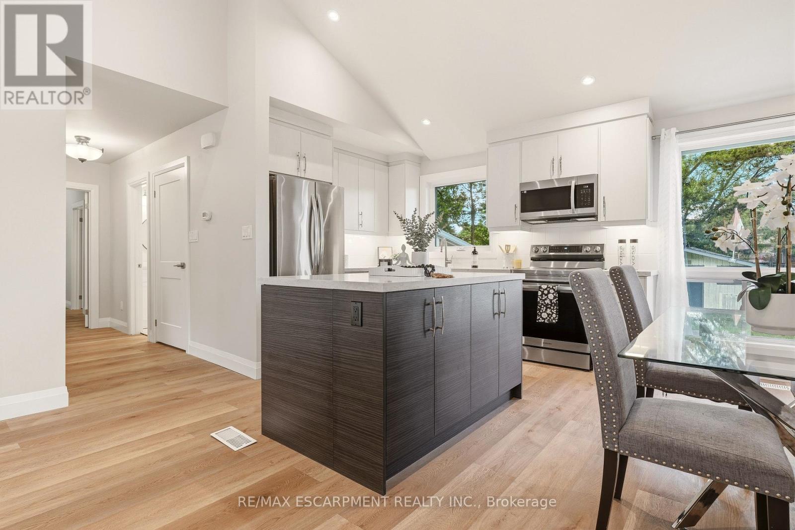 99 BYRON AVENUE - 16
