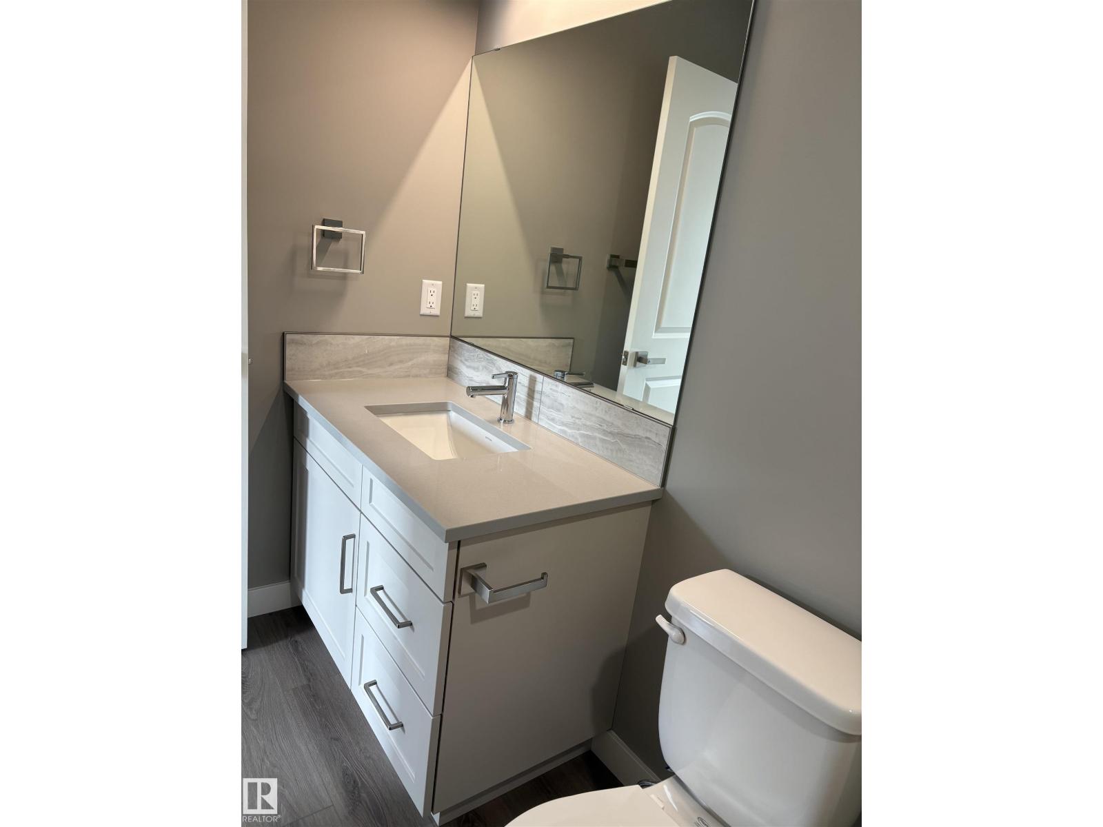 7413 44 AV — photo 13