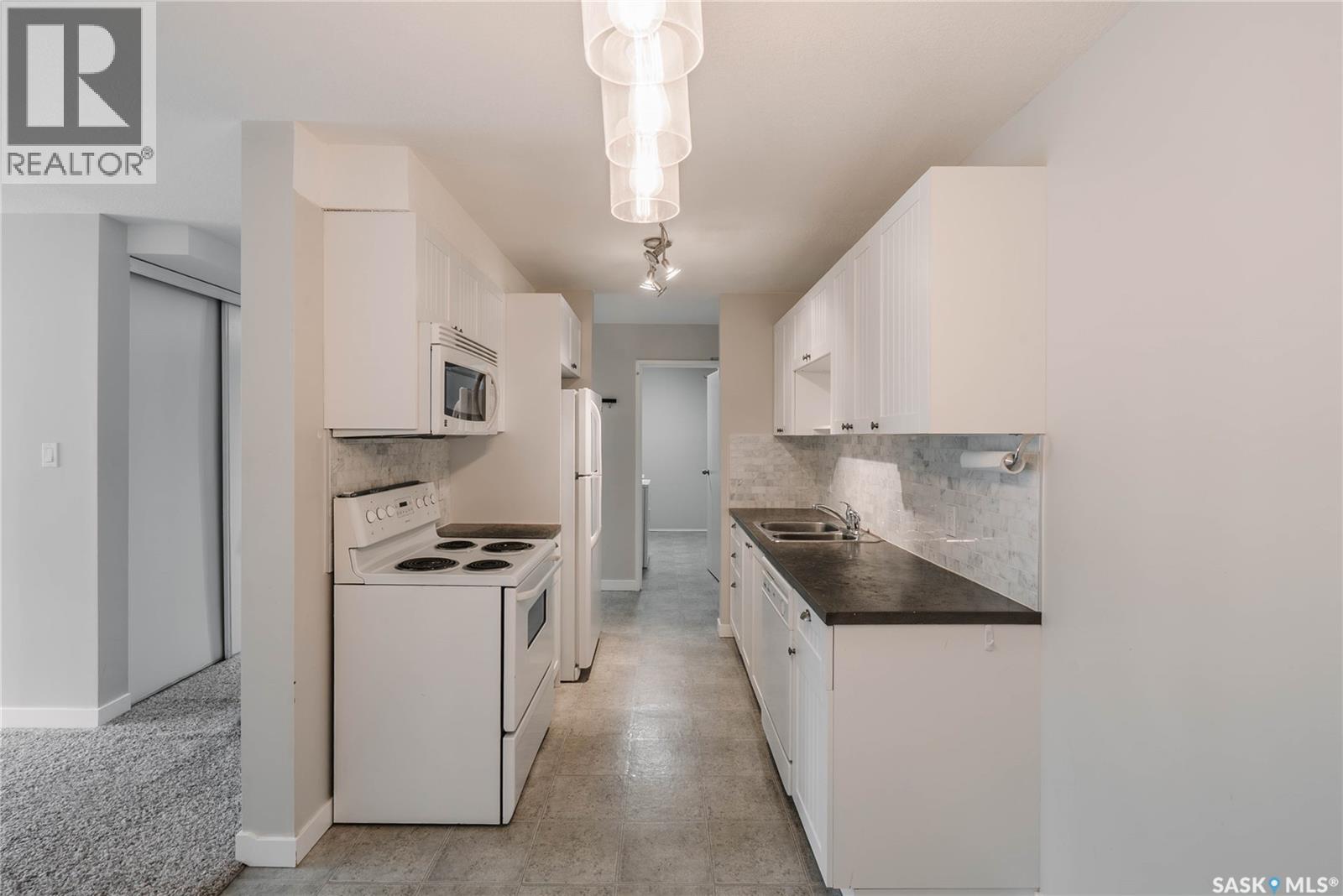 1423 425 115th STREET E - photo 3