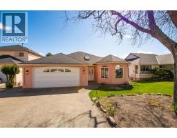  573 Spruceview Place North, Kelowna