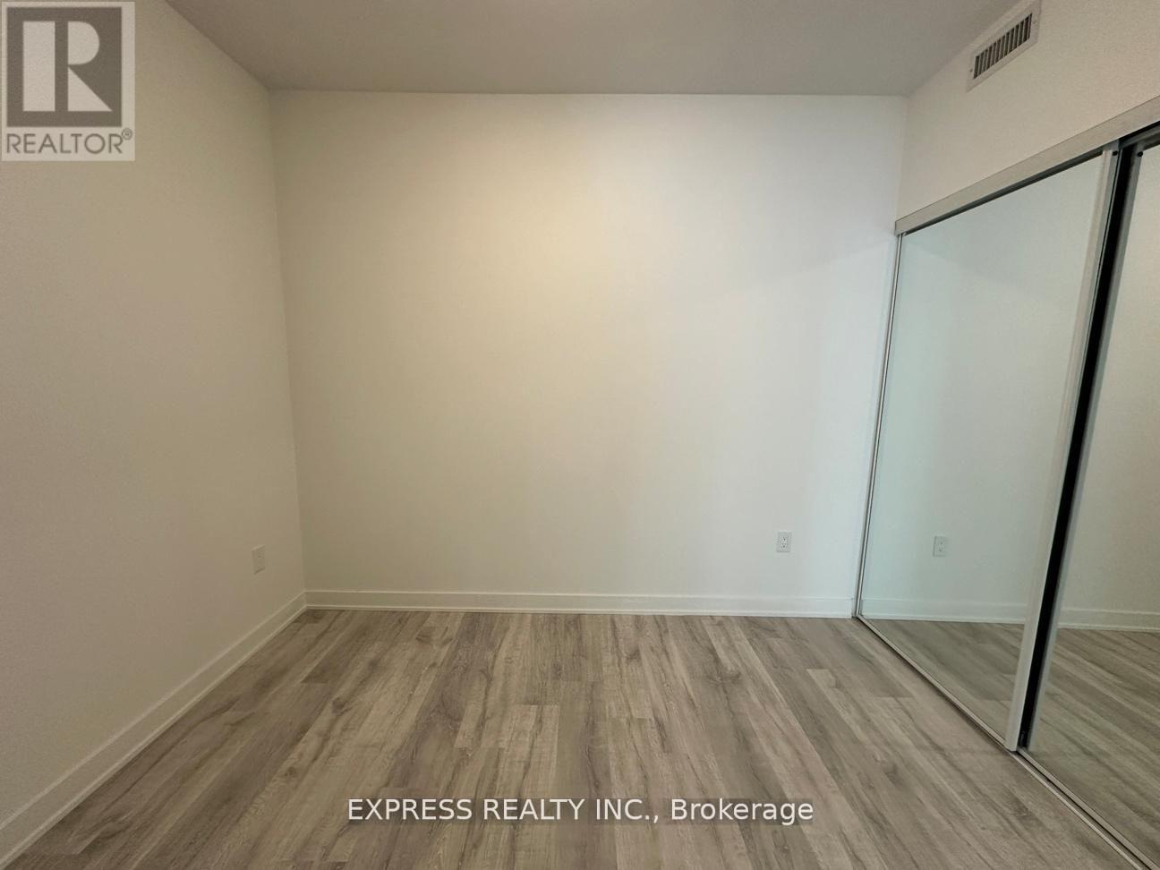 #4811 100 DALHOUSIE STREET - 5