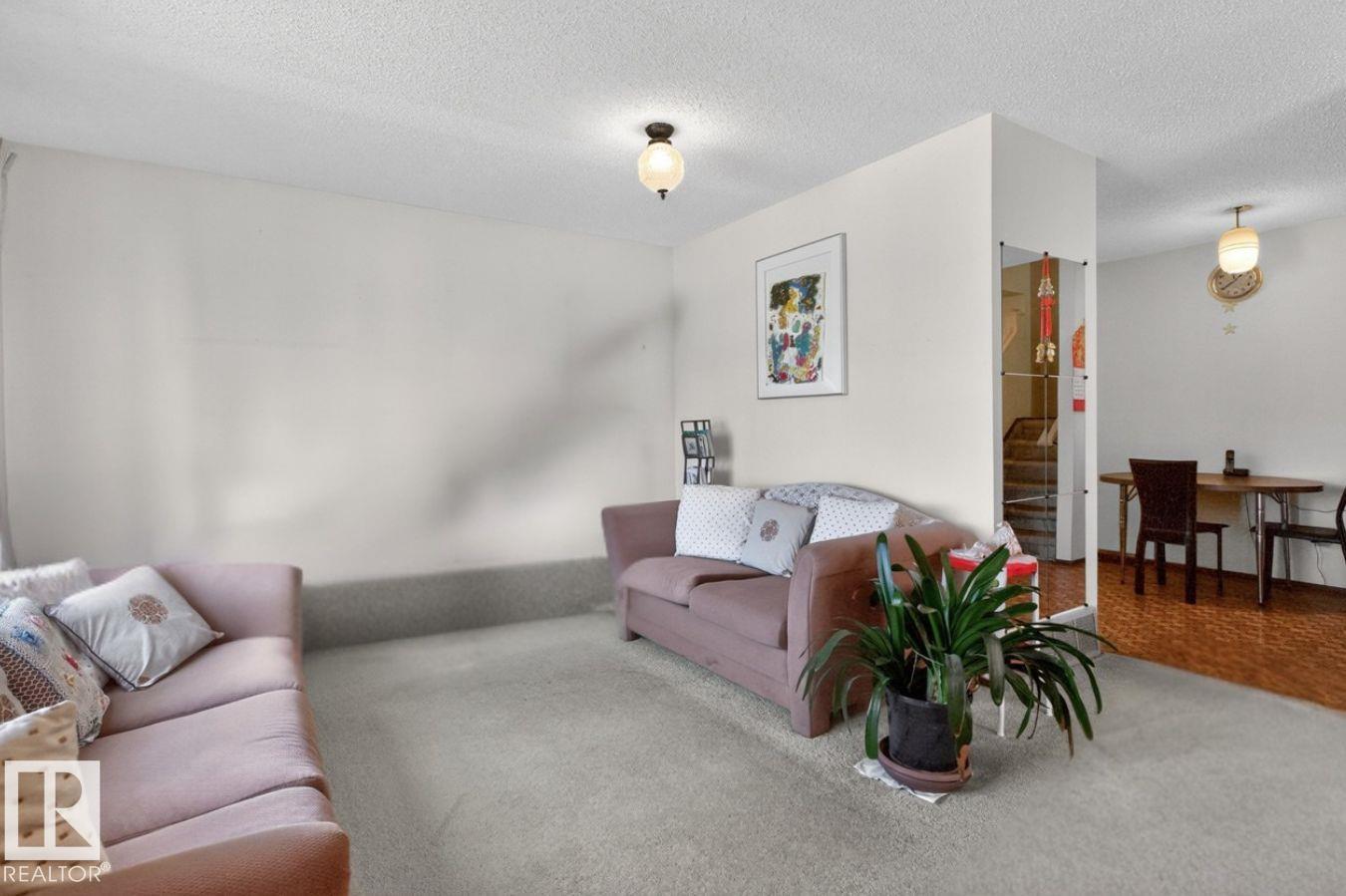 8317 157 AV NW, Belle Rive, Edmonton photo 5