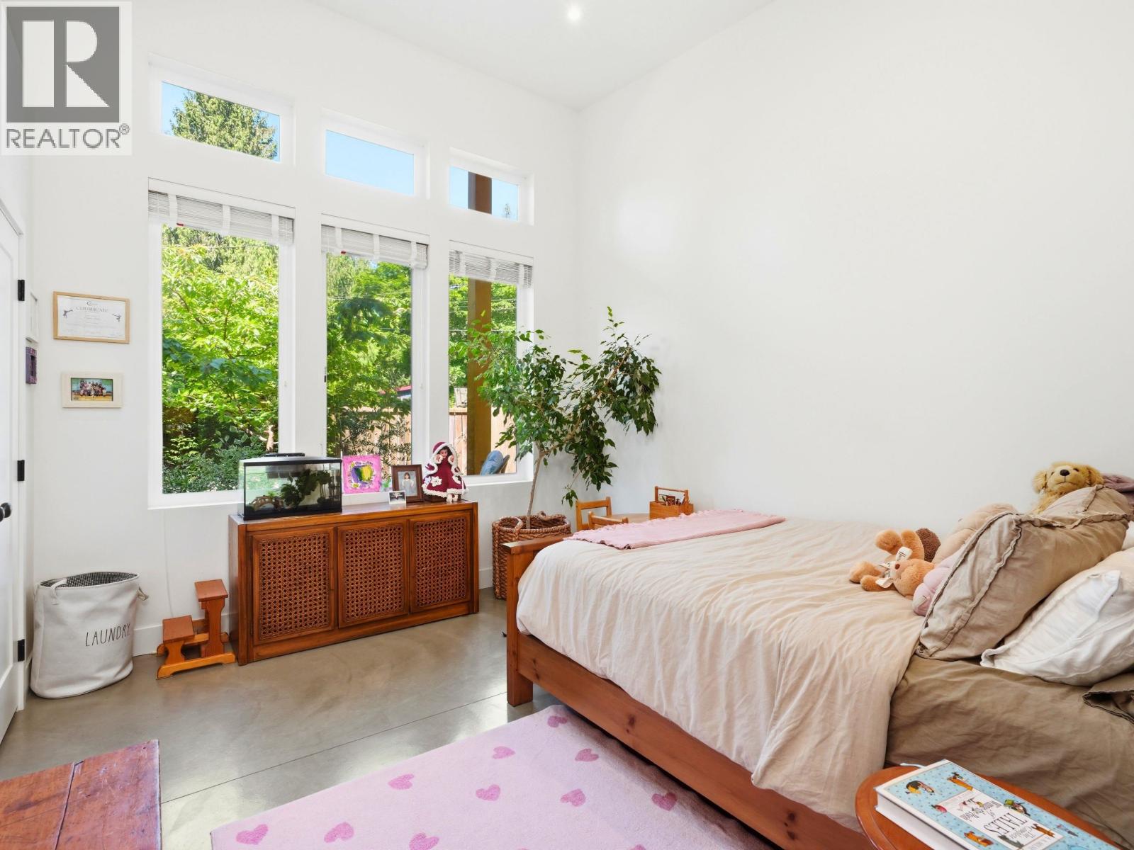 1304 OLES PLACE, Roberts Creek