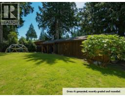 1304 Oles Place, Roberts Creek, BC V0N2W2 Photo 20