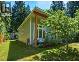 1304 Oles Place, Roberts Creek, BC V0N2W2 Photo 26