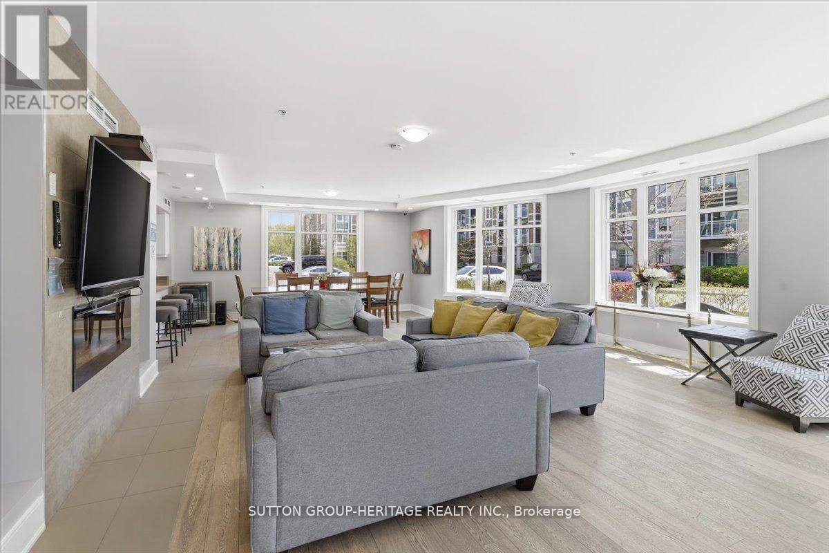 #201 660 GORDON STREET S - 39