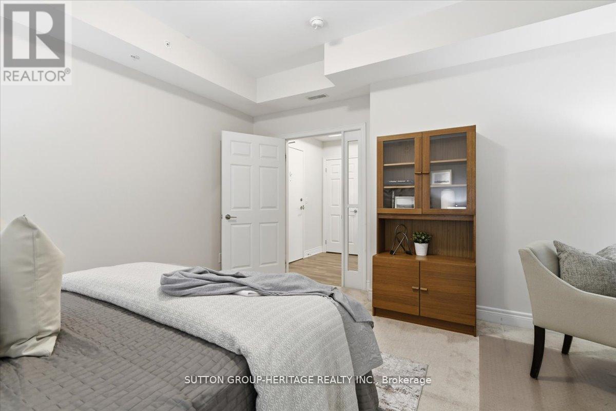 #201 660 GORDON STREET S - 32