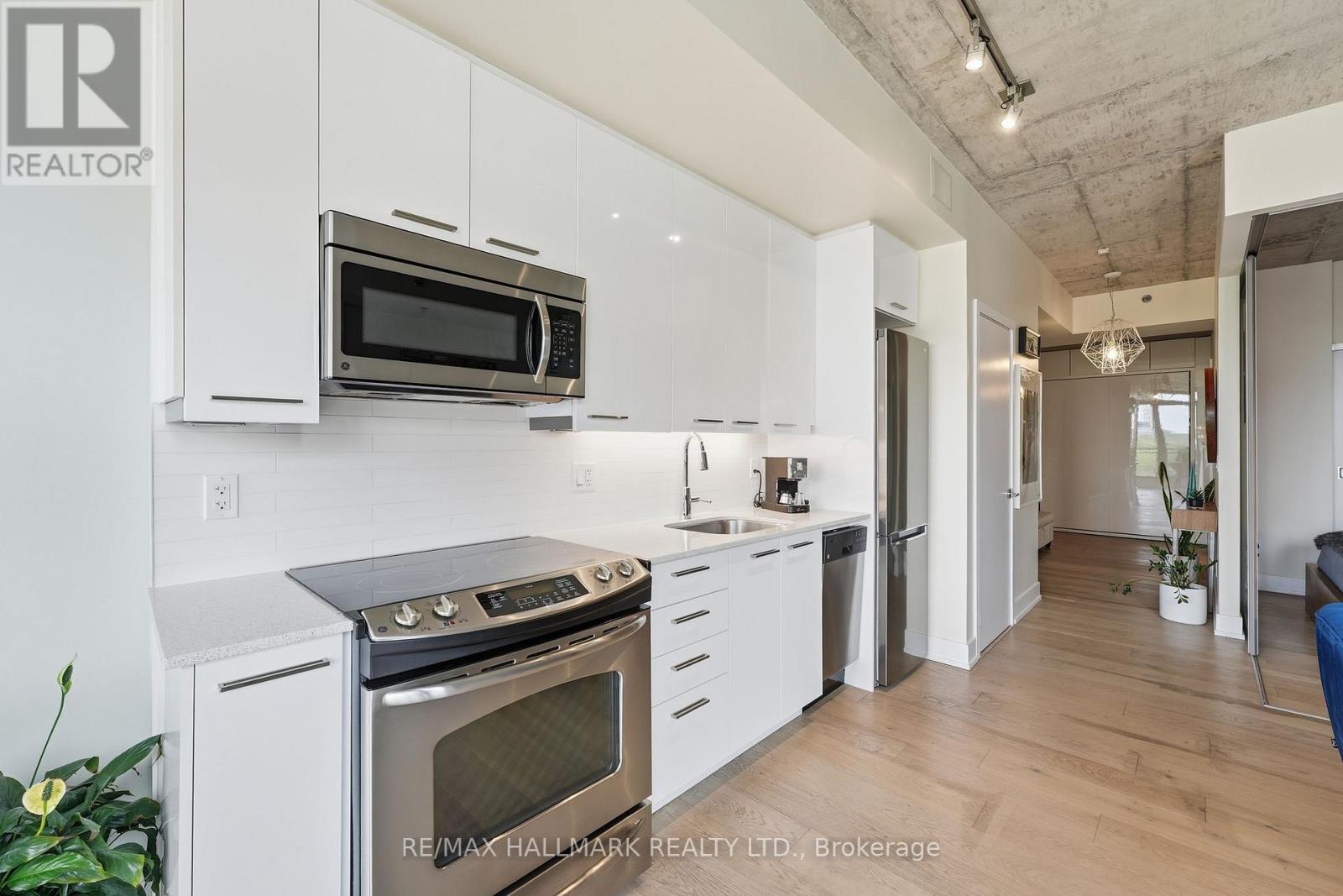 #602 630 QUEEN STREET E - 10