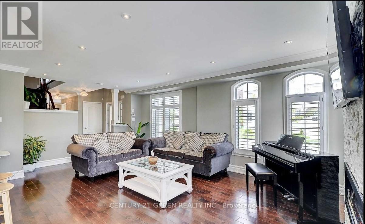 25 HOLROYD STREET - 3