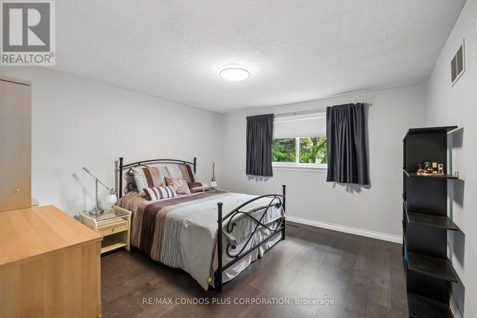 57 DELHI CRESCENT - 24