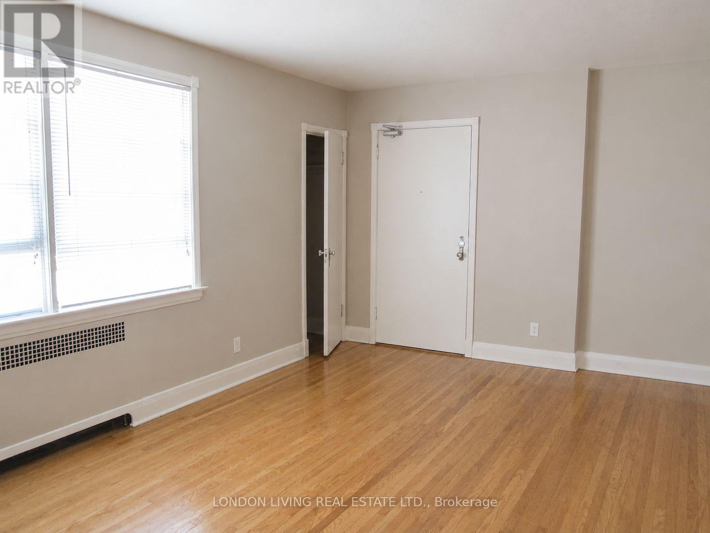 107 WINDSOR CRESCENT - 37