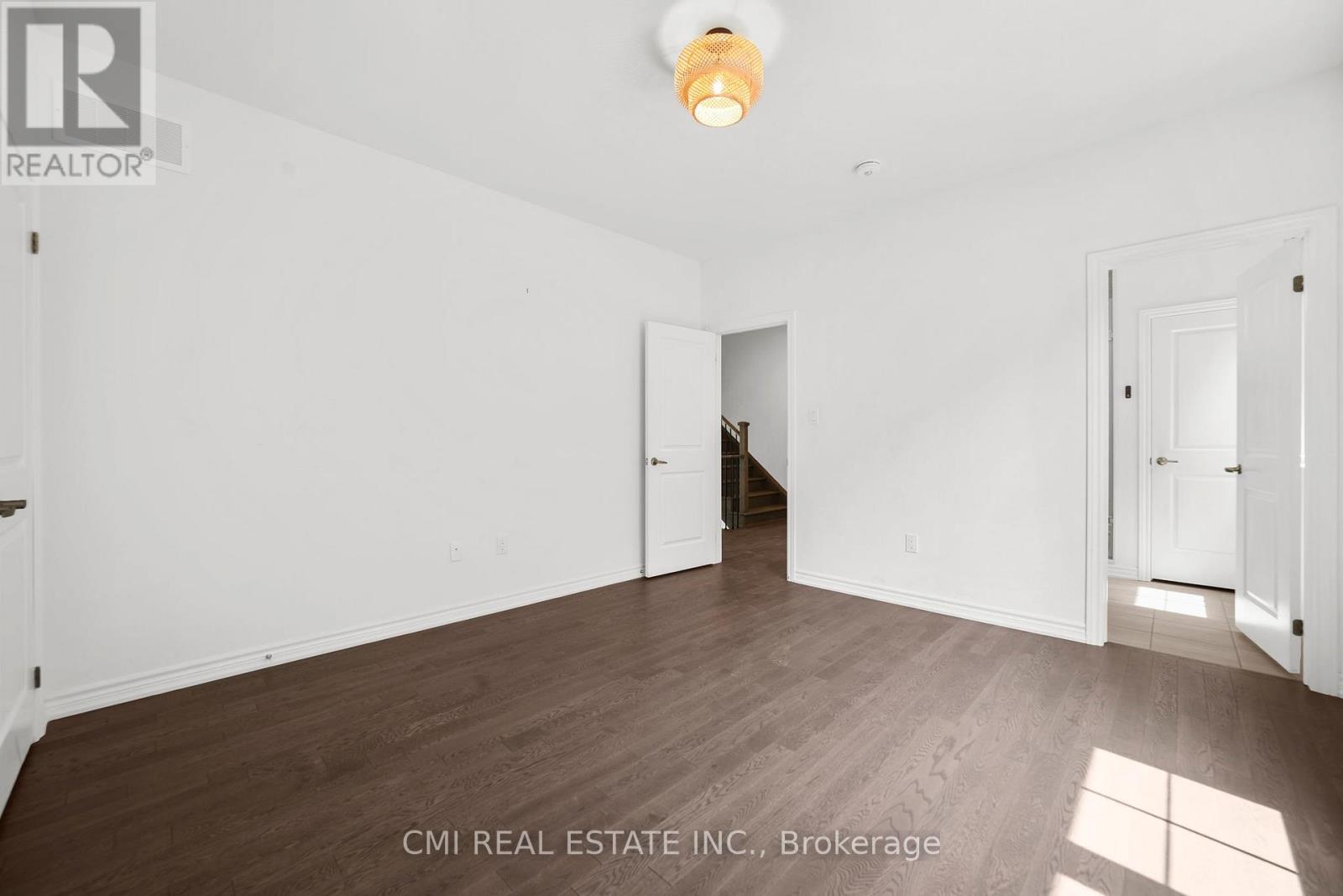 3205 MOSLEY STREET - 25