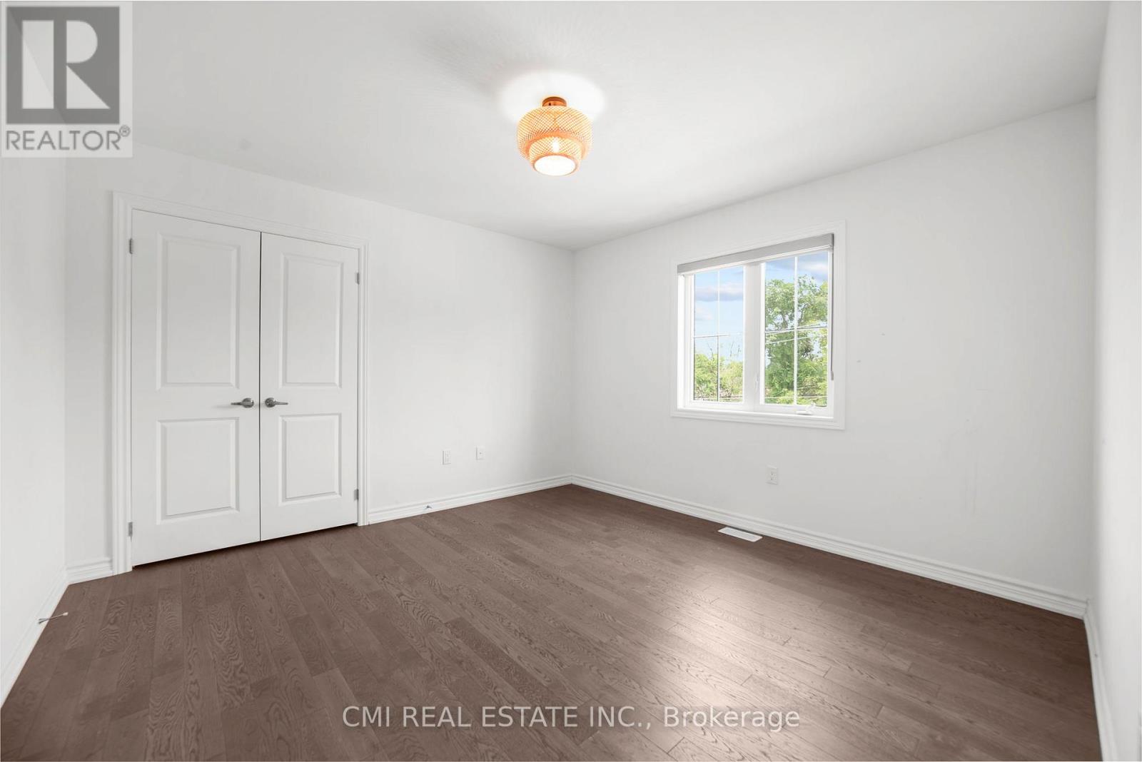3205 MOSLEY STREET - 27