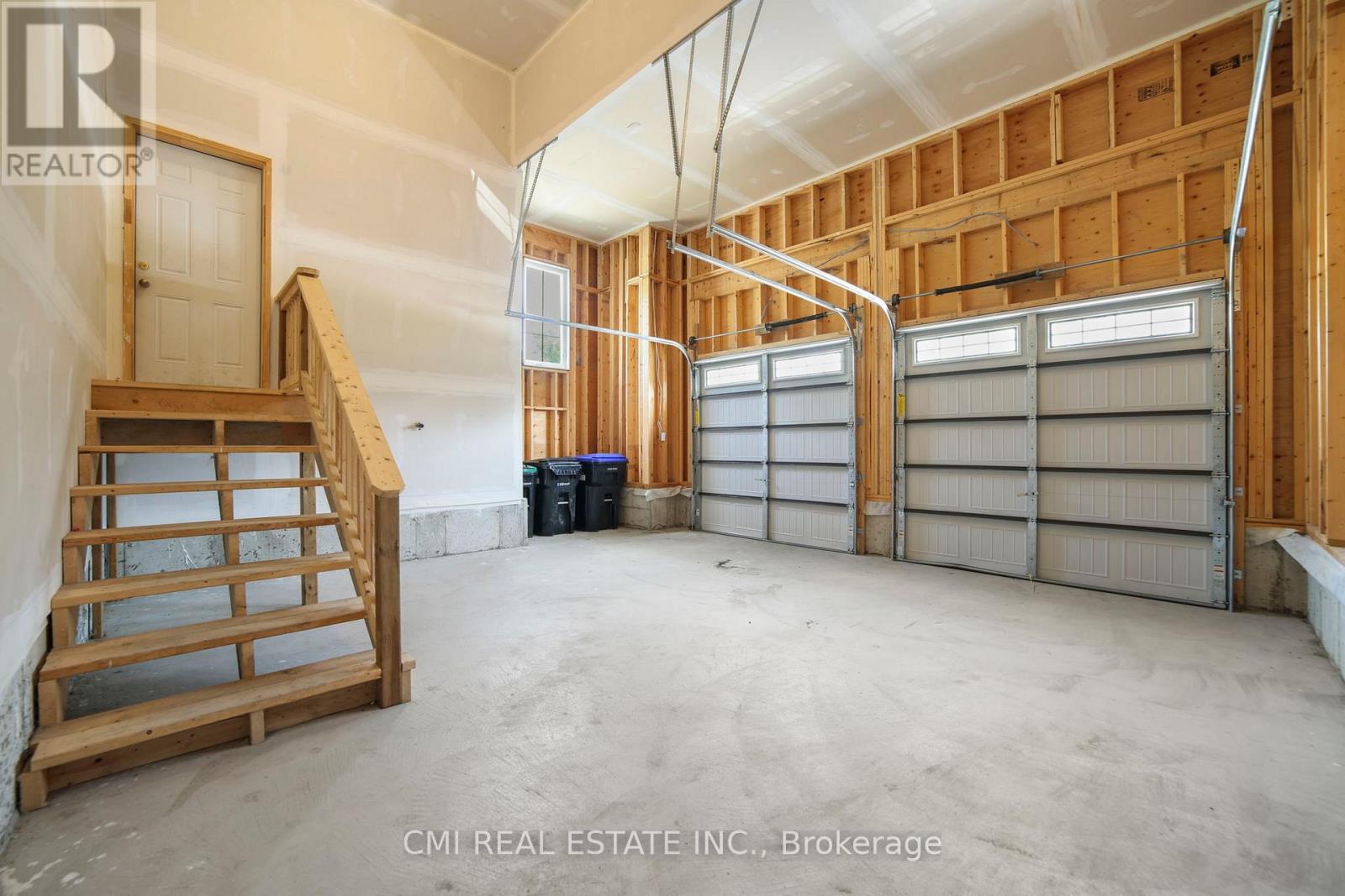 3205 MOSLEY STREET - 35