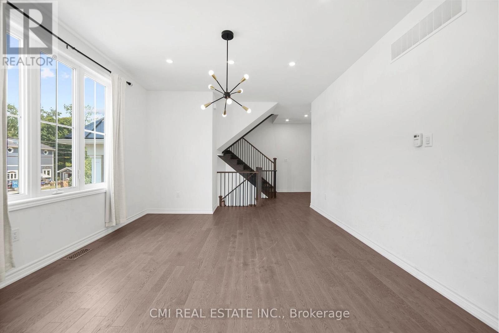 3205 MOSLEY STREET - 9