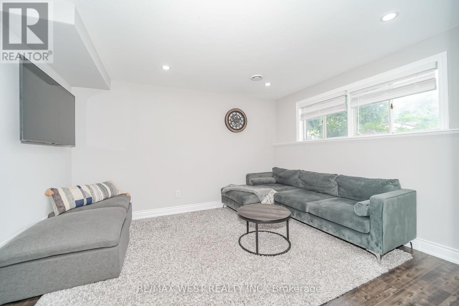 641 DEAUVILLE COURT - 6
