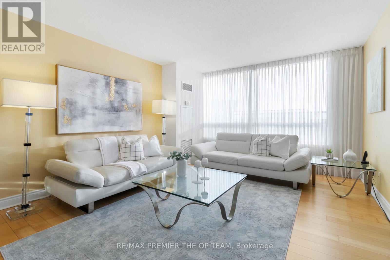 #1077 23 COX BOULEVARD - 25