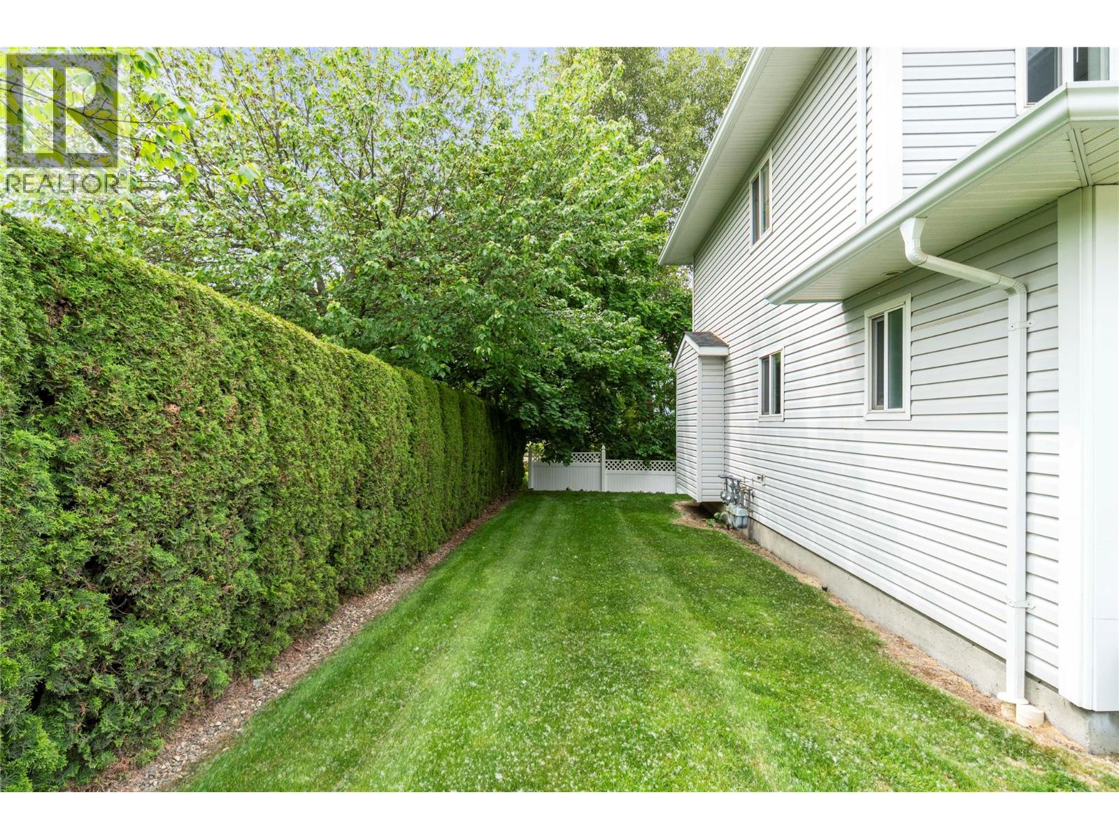 #1 2951 11 Avenue NE - 4