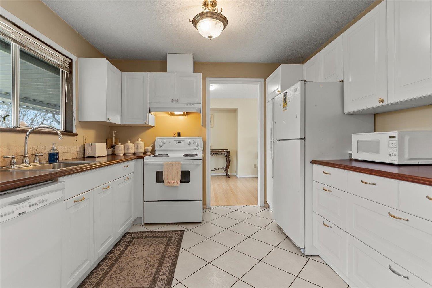 3180 CORONATION COURT, Abbotsford
