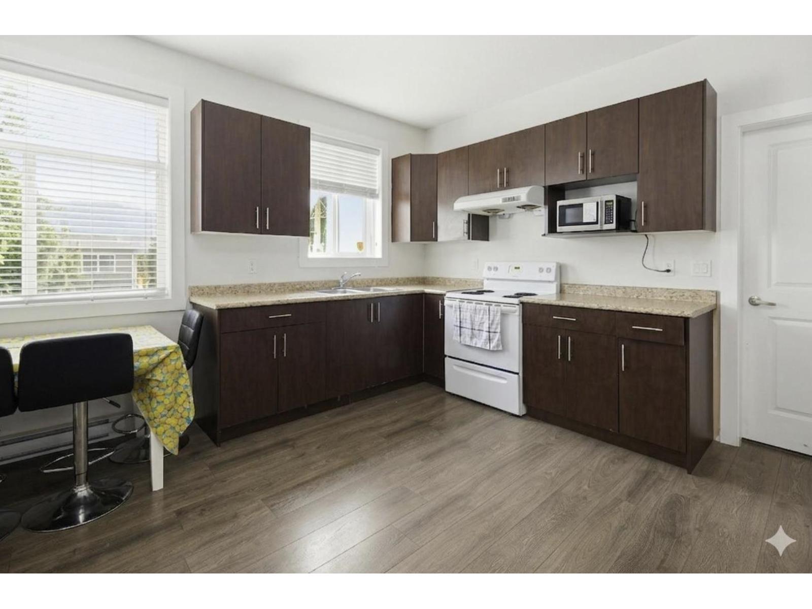 32141 HILLCREST AVENUE, Mission