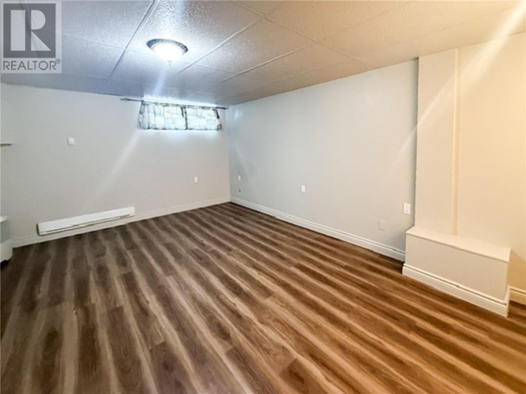1021-1027 Lasalle Boulevard - 15