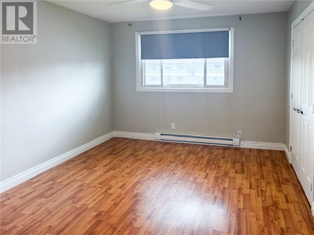 1021-1027 Lasalle Boulevard - 20