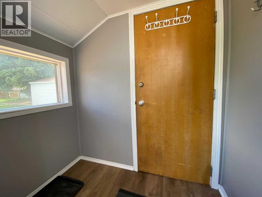 705 227 Street - 22